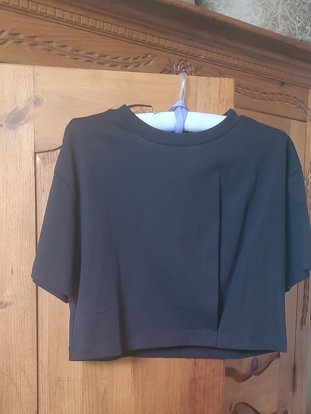Esprit Black Cropped Crewneck Tee